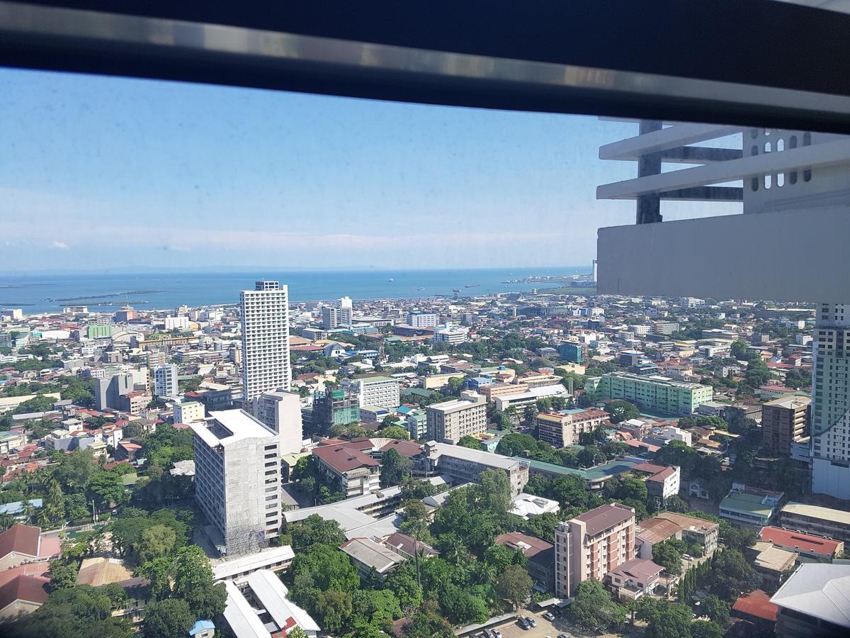 Kc Studio 5 At Horizon 101 Cebu Kültér fotó